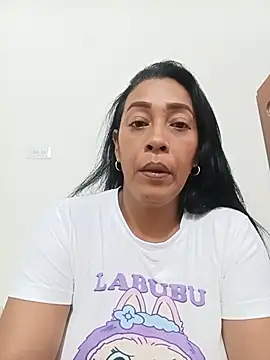 candelahot10 online show from July 28, 2026, 1:32 pm