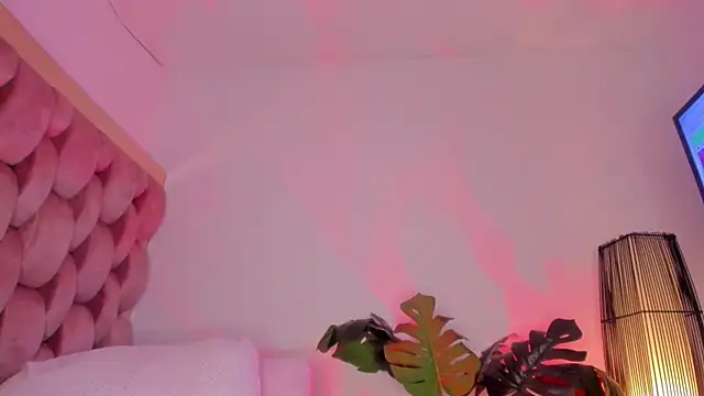 sharon skiinny online show from July 16, 2026, 12:51 am