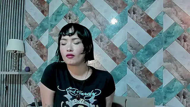 addison avery online show from June 18, 2026, 4:00 am