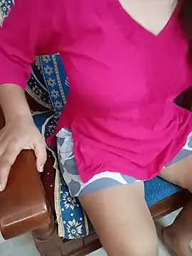 divya-222 online show from July 9, 2026, 4:28 pm