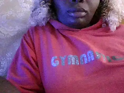 Snapshot of lucyswee chatting on July 28, 2026, 5:37 am lucyswee online show from July 28, 2026, 5:37 am