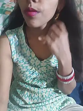 Snapshot of Cute_Merry__ chatting on July 20, 2026, 5:15 am Cute Merry online show from July 20, 2026, 5:15 am