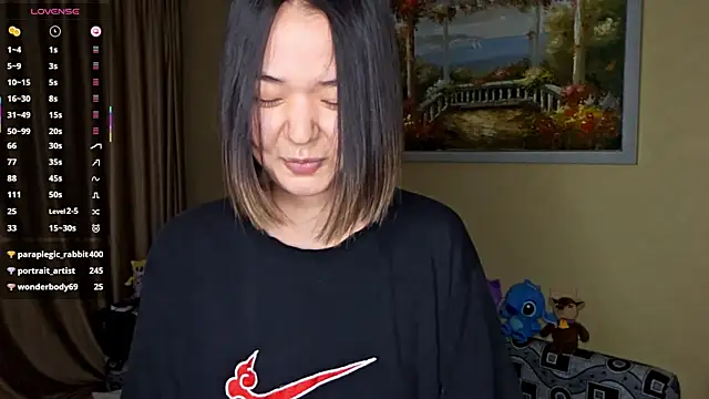 Snapshot of PeachyNoirra chatting on June 12, 2026, 5:00 pm PeachyNoirra online show from June 12, 2026, 5:00 pm