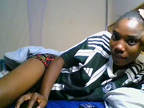 Snapshot of Glorious-coochie chatting on June 15, 2026, 8:30 pm Glorious-coochie online show from June 15, 2026, 8:30 pm