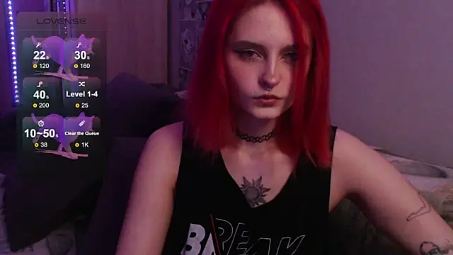 Snapshot of ScarlettAw chatting on June 17, 2026, 7:35 pm ScarlettAw online show from June 17, 2026, 7:35 pm