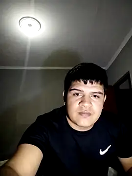 Camilo07211 online show from June 12, 2026, 11:02 pm