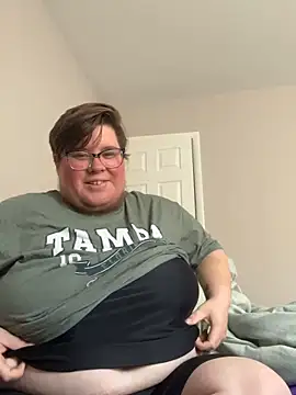 Snapshot of femboyphoenix chatting on June 16, 2026, 6:08 pm femboyphoenix online show from June 16, 2026, 6:08 pm