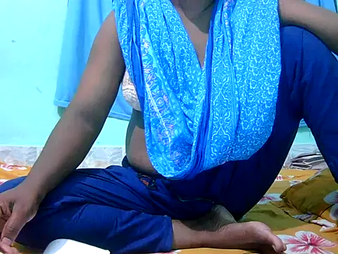 Snapshot of Rose8 chatting on June 11, 2026, 6:05 pm Rose8 online show from June 11, 2026, 6:05 pm
