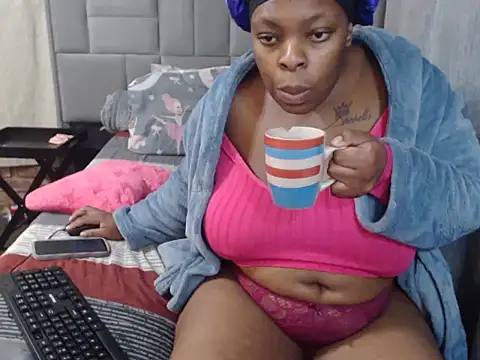Wifey Amanda online show from July 7, 2026, 6:47 am