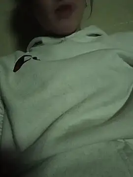 Snapshot of Luucy-Fer chatting on June 18, 2026, 2:32 am Luucy-Fer online show from June 18, 2026, 2:32 am