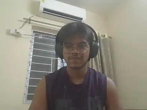 shady093 online show from June 15, 2026, 6:40 pm