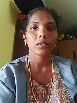 Snapshot of akshaya4311 chatting on June 12, 2026, 10:46 am akshaya4311 online show from June 12, 2026, 10:46 am