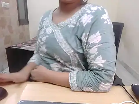 Bold-Divya1 online show from July 26, 2026, 6:26 pm