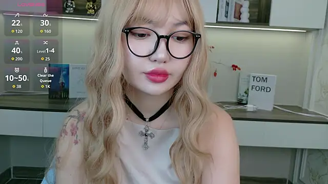 Snapshot of sakuraclover chatting on June 28, 2026, 4:19 am sakuraclover online show from June 28, 2026, 4:19 am