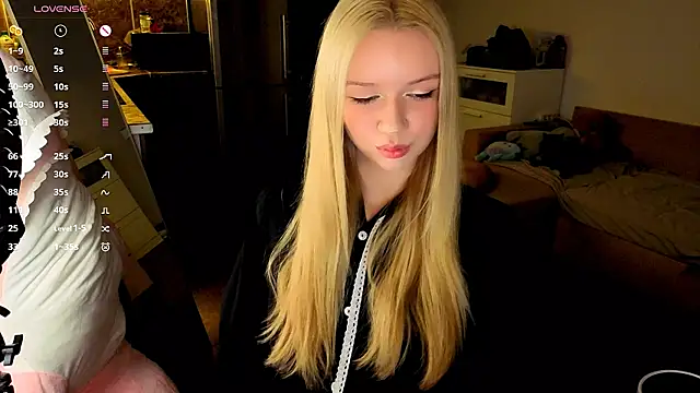 Snapshot of viyy chatting on July 28, 2026, 7:39 pm viyy online show from July 28, 2026, 7:39 pm