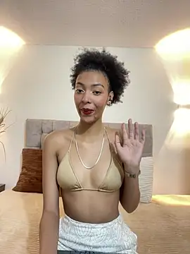 Kiara Kamau XXX online show from July 6, 2026, 11:50 am