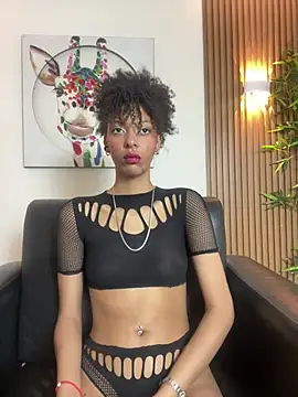 Kiara Kamau XXX online show from July 25, 2026, 12:33 pm