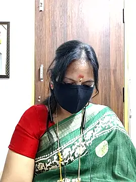 Snapshot of Tamil_white_beauty chatting on June 19, 2026, 7:30 pm Tamil white beauty online show from June 19, 2026, 7:30 pm
