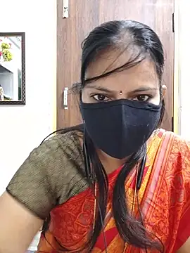 Snapshot of Tamil_white_beauty chatting on June 18, 2026, 8:24 am Tamil white beauty online show from June 18, 2026, 8:24 am