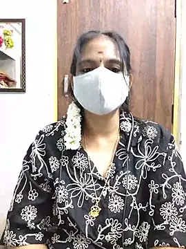 Snapshot of Tamil_white_beauty chatting on July 15, 2026, 6:48 pm Tamil white beauty online show from July 15, 2026, 6:48 pm