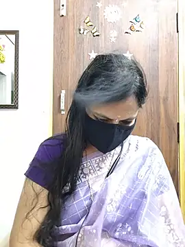 Snapshot of Tamil_white_beauty chatting on July 20, 2026, 8:00 am Tamil white beauty online show from July 20, 2026, 8:00 am