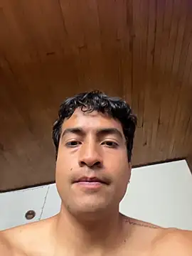 Snapshot of Crisloverrr chatting on July 9, 2026, 2:49 pm Crisloverrr online show from July 9, 2026, 2:49 pm