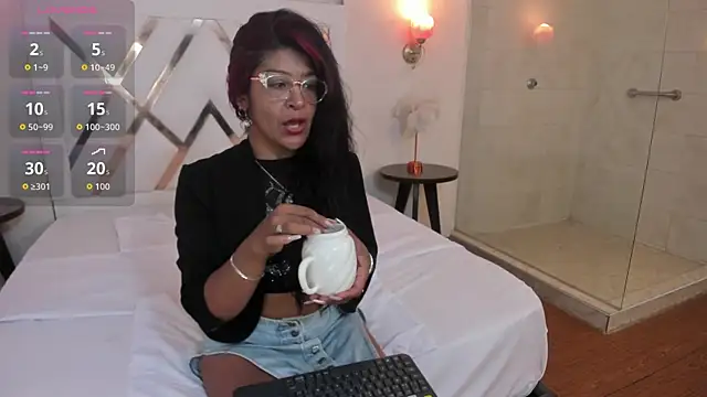 Snapshot of Sky_Collins_ chatting on July 29, 2026, 7:57 pm Sky Collins online show from July 29, 2026, 7:57 pm