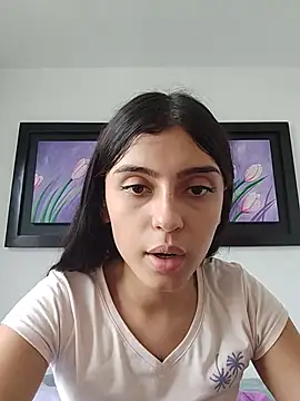 Snapshot of Susy_Doll1 chatting on July 20, 2026, 9:06 pm Susy Doll1 online show from July 20, 2026, 9:06 pm
