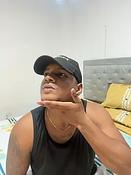 Snapshot of black_ryder_23cm chatting on June 14, 2026, 4:14 am black ryder 23cm online show from June 14, 2026, 4:14 am