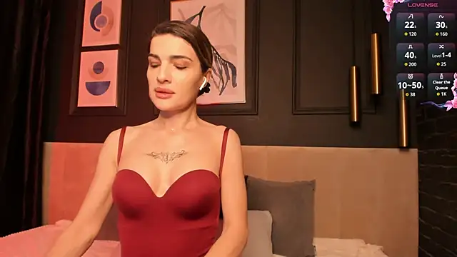 Adele  Novak online show from July 19, 2026, 4:26 pm