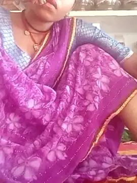 Snapshot of Hotbhabhiriya chatting on June 13, 2026, 10:02 am Hotbhabhiriya online show from June 13, 2026, 10:02 am