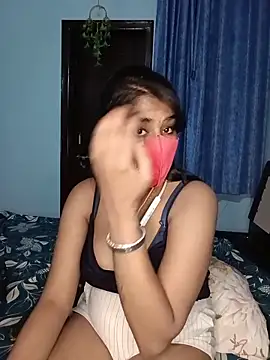 ShanayaRoseXO online show from June 15, 2026, 3:01 pm
