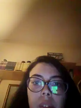 veronicayoung88 online show from June 14, 2026, 2:35 am