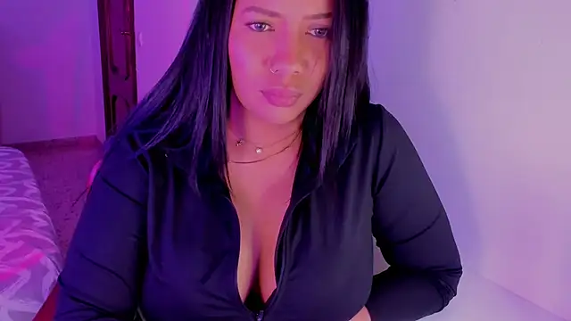 NicolePasqualott online show from February 5, 2026, 6:48 pm