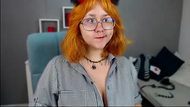 Snapshot of Judith_hypnosiss chatting on August 5, 2026, 3:11 am Judith hypnosiss online show from August 5, 2026, 3:11 am