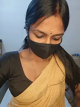 Snapshot of YALINITWO7_TAMIL chatting on July 25, 2026, 6:47 pm YALINITWO7 TAMIL online show from July 25, 2026, 6:47 pm