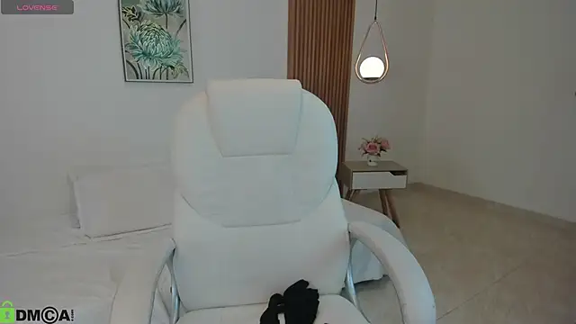 Megan pearl online show from June 16, 2026, 2:39 pm
