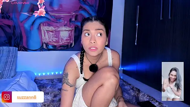 SUZZAN-R online show from July 5, 2026, 12:04 am