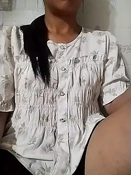 Helen-nn online show from June 19, 2026, 10:36 pm