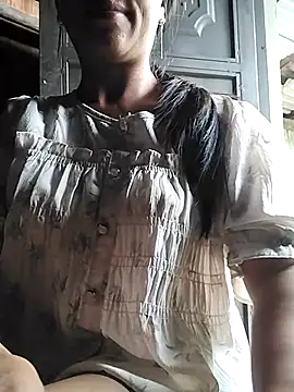 Helen-nn online show from July 17, 2026, 3:59 am