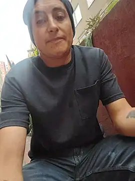 Snapshot of Tiger_cryad chatting on July 2, 2026, 8:59 pm Tiger cryad online show from July 2, 2026, 8:59 pm