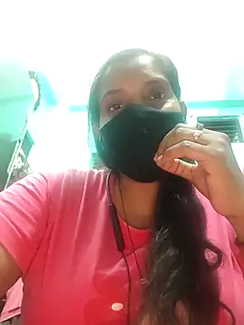 Hot Darling001 online show from July 26, 2026, 9:00 pm