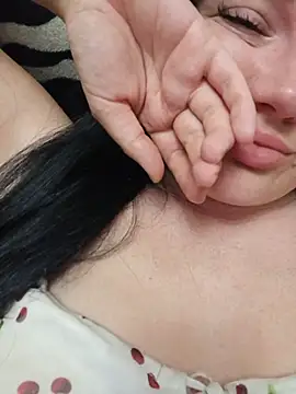 Snapshot of LoveVixen_LoveWolf chatting on July 19, 2026, 8:38 pm LoveVixen LoveWolf online show from July 19, 2026, 8:38 pm