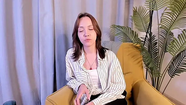 Snapshot of AlexaPlavnik chatting on June 17, 2026, 2:05 pm AlexaPlavnik online show from June 17, 2026, 2:05 pm