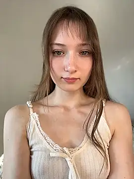 Snapshot of Strawberry_Senpai chatting on July 13, 2026, 2:38 pm Strawberry Senpai online show from July 13, 2026, 2:38 pm