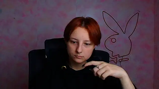 Snapshot of Dilara_Kiss_ chatting on June 18, 2026, 5:17 am Dilara Kiss online show from June 18, 2026, 5:17 am