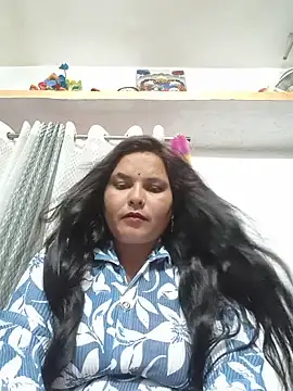 Snapshot of manishapawar chatting on June 17, 2026, 6:57 am manishapawar online show from June 17, 2026, 6:57 am