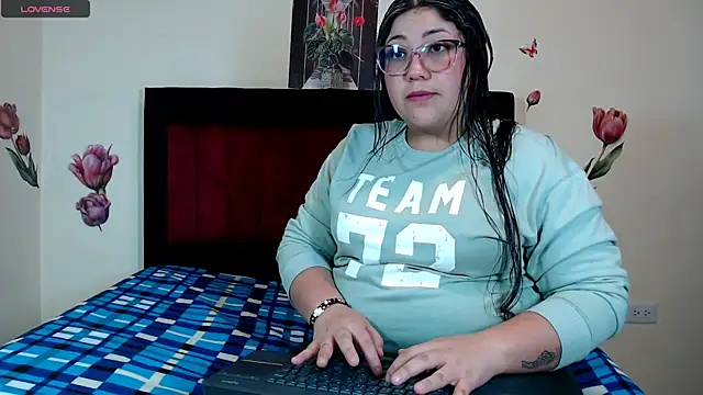 Snapshot of ALEJYXS chatting on June 17, 2026, 11:09 am ALEJYXS online show from June 17, 2026, 11:09 am