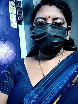Snapshot of shanthi_telugu99 chatting on August 2, 2026, 11:13 pm shanthi telugu99 online show from August 2, 2026, 11:13 pm