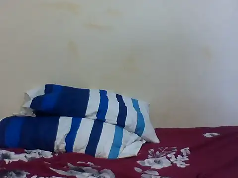 Snapshot of Lovergirlcute chatting on August 1, 2026, 11:30 am Lovergirlcute online show from August 1, 2026, 11:30 am